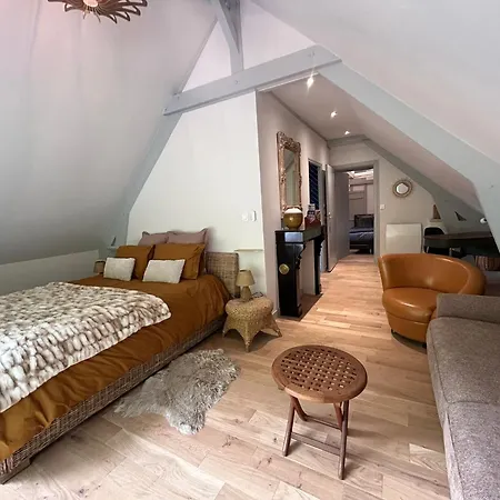 Du Vieux Chateau 3* Лез-Андели