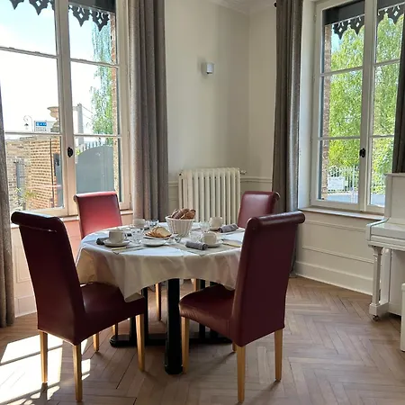 Bed & Breakfast Du Vieux Chateau *